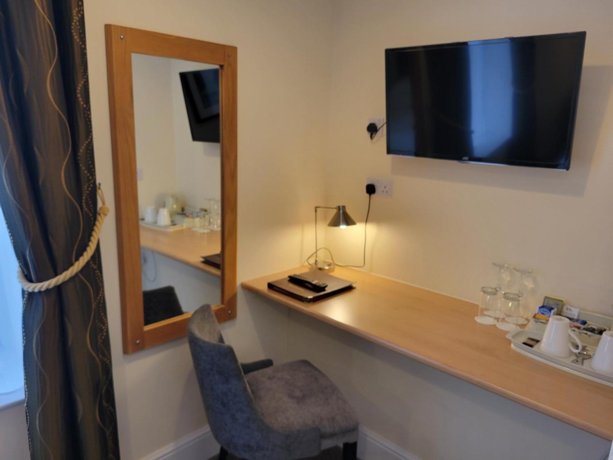Geckos Rest Bed & Breakfast New Quay Dış mekan fotoğraf